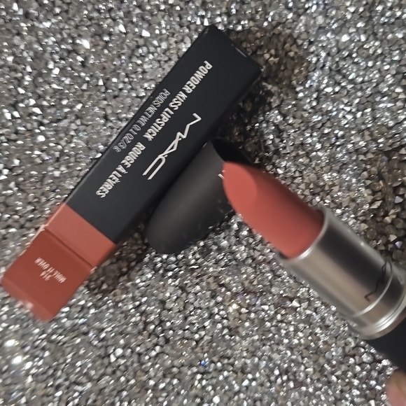 🌟🧚♀️MULL IT OVER Mac Powder Kiss Lip NWOBOX - Picture 5 of 6